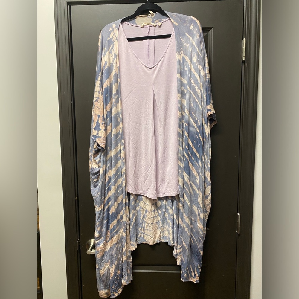 Two piece Soft Surroundings kimono and long sleeve top.